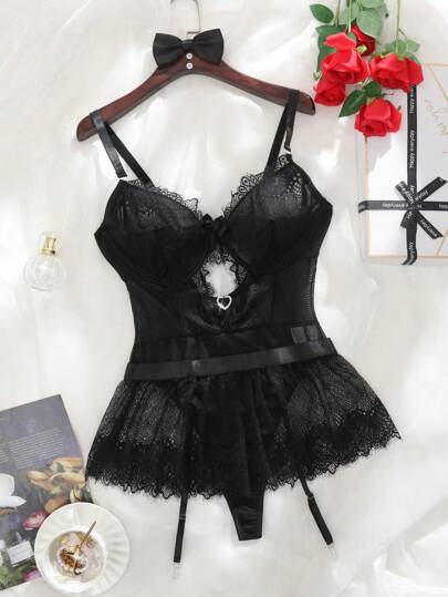 Seduluxe 2pcs Sexy Black Lace Patchwork Lingerie Set (Without Garter Belt)