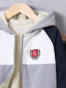 SHEIN Chico joven Cazadora con parche de letra de color combinado de manga raglán con capucha térmico con pantalones - Multicolor - Ver 7