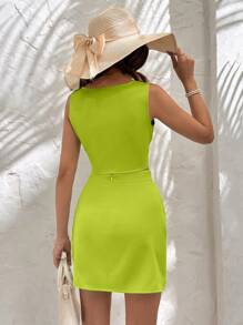 EURMUSE Conjunto de 2 piezas de verano formado por una blusa de cuello cuadrado con detalle floral y una minifalda de unicolor, marca LUNE - Verde Lima - Ver 2