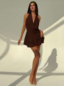 Aloruh Đầm ngắn hở lưng màu trơn gợi cảm mùa xuân/hè mới, cổ khoét sâu, viền xếp nếp bất đối xứng - màu nâu - Xem 4