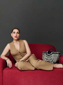 SHEIN X JIMENA & MATEO BizChic 女士纯色卡其色撞色纽扣前开襟背心外套和休闲阔腿裤套装，都市通勤商务休闲优雅办公室女士服装