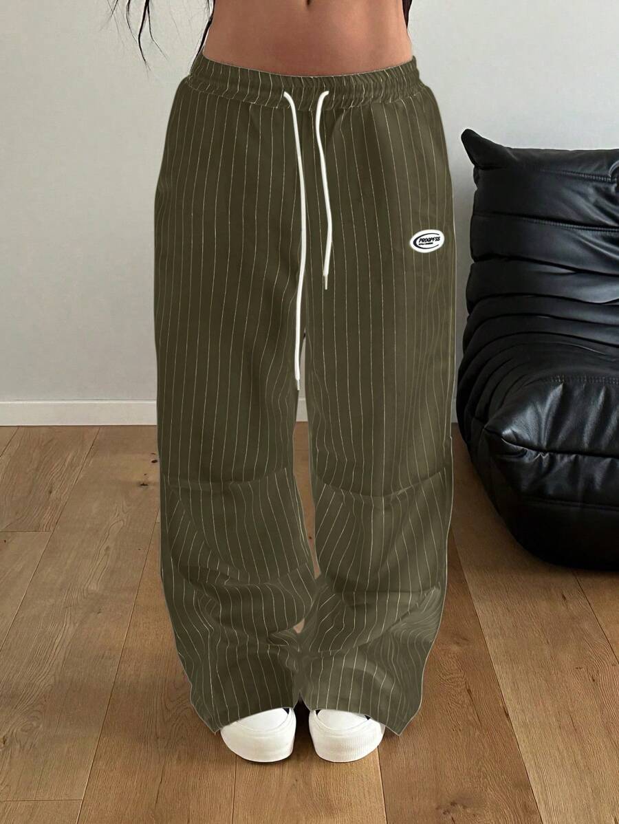 SHEIN Unity 女士街头时尚条纹抽绳宽松黑白裤子 - 軍綠色 - 查看 1