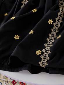 年轻女孩黑色拉链长袖束腰金色花卉复古印花长裙，中东风，优雅夏装 - 黑色 - 查看 4