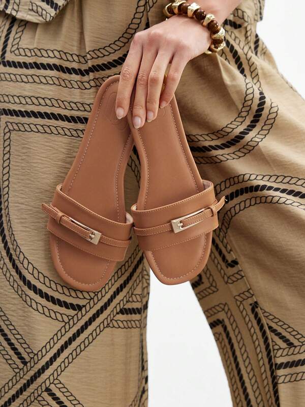 CUCCOO BIZCHIC Women Brown Comfortable Spring/Summer Fashionable Buckle Decor Sandals