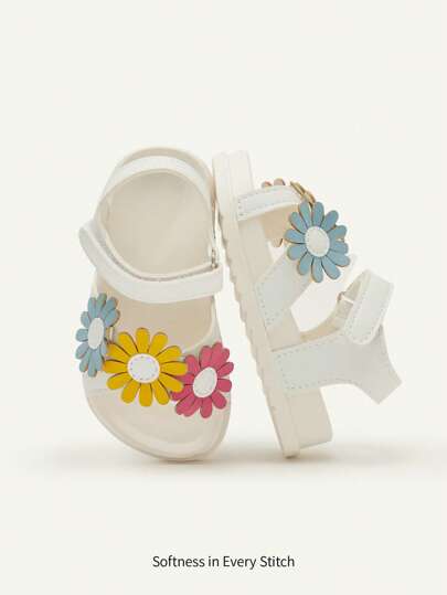 Cozy Pixies 1 Pair Cute Toddler Girls' Hook And Loop 3D Flower Princess All-Match Casual Fashion Versatile Soft Bottom Flat Sandals For Summer