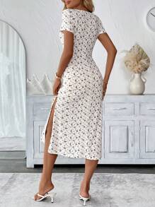 SHEIN LUNE Langer schwarzer Blümchen-Strickkleid mit quadratischem Ausschnitt, Lässig, süß und romantisch