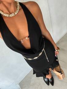 Aloruh Vestido mini negro sexy con cuello drapeado y espalda descubierta, con decoración de hebilla metálica, silueta ajustada y volantes, adecuado para vacaciones de primavera/verano, atuendos de verano para mujer, atuendos de festival rave, atuendos de concierto country, atuendos de festival, vestido de sol halter, ropa occidental para mujer, vestido negro, vestidos negros para mujer, boho - Negro - Ver 4