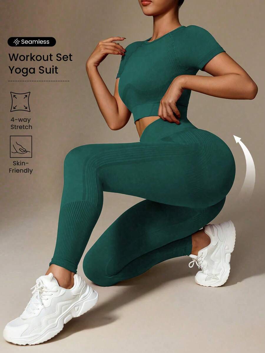 Gameset SHEIN Sport Bộ đồ thể thao tập luyện cho nữ, áo thun cổ tròn tay ngắn trơn và quần legging liền mạch co giãn cao - Màu xanh lá cây đậm - Xem 1