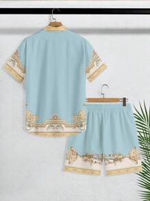 Manfinity KASUA Conjunto de camisa de manga corta abotonada de ajuste estándar con estampado de elemento de lujo grabado y pantalón corto, 2 piezas, adecuado para vacaciones de verano, citas, fiestas, atuendo de pareja, gran regalo para el novio