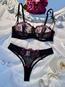 Set de 2 piezas lencería romántica, linda y sexy con bordado floral
