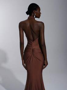 Elitara 优雅、浪漫、性感、简约棕色弹力抹胸露背修身打结透视时尚网红连衣裙，适合节日、生日派对、婚礼、伴娘 - 鏽棕色 - 查看 1