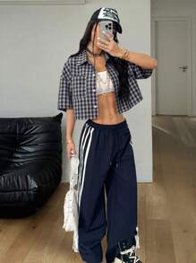 Coolane 女士春夏复古学院风短款格子宽松短款上衣新年红色衬衫女士 Polo 衫 - 藏蓝色 - 查看 3