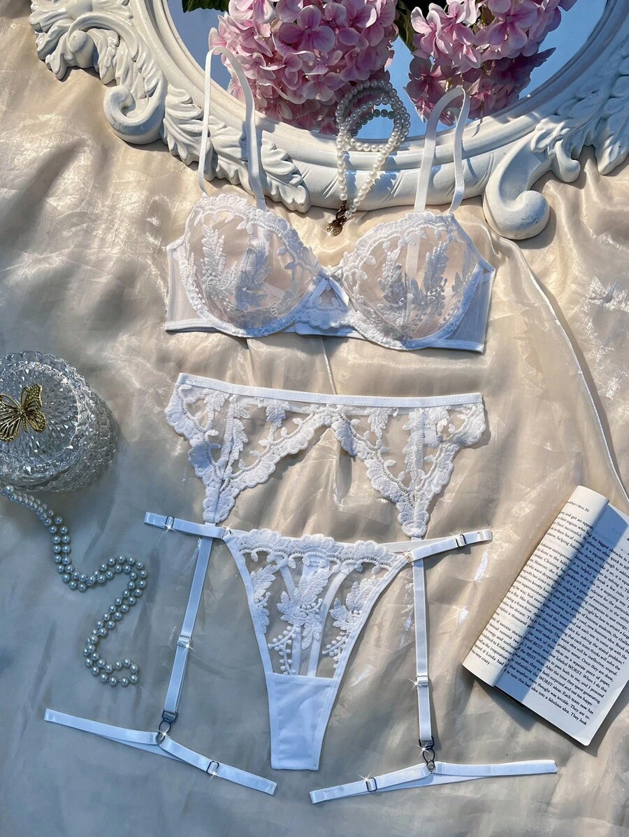 Esselle 5pcs Women Sheer Embroidery Sexy Lingerie Set For Going Out - White - View 1
