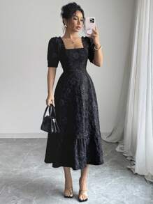 Selianne Váy đi nghỉ chữ A tay loe họa tiết hoa cúc vải jacquard trơn màu cho nữ - màu đen - Xem 4