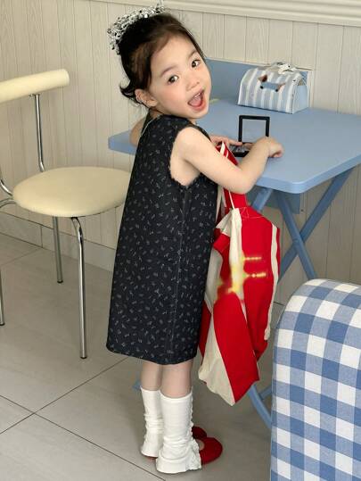 DAZY 年轻女孩休闲花卉印花宽松牛仔连衣裙，圆领，女孩夏季服装