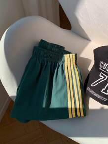 Comfortcana 大码女式休闲条纹运动短裤，夏季 - 綠色 - 查看 3