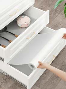 SHEIN 1 rollo de estante de cocina con diseño de margaritas, revestimiento para gabinetes no adhesivo y antideslizante, para cajones, refrigeradores, alacenas, resistente al agua y fácil de colocar.