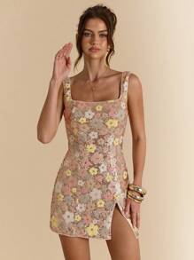 SHEIN BAE 纯色粉色亮片花卉优雅侧开衩细肩带迷你连衣裙，缀饰 3D 花朵鸡尾酒会礼服，适合度假、海滩、音乐节、生日派对、早午餐、婚礼宾客服装、伴娘礼服 - 粉色 - 查看 1