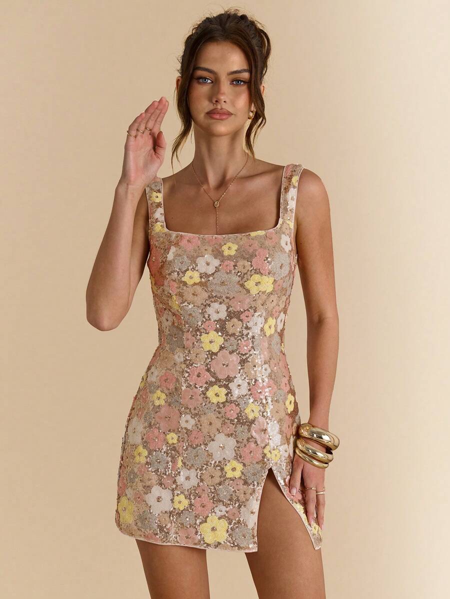 SHEIN BAE 纯色粉色亮片花卉优雅侧开衩细肩带迷你连衣裙，缀饰 3D 花朵鸡尾酒会礼服，适合度假、海滩、音乐节、生日派对、早午餐、婚礼宾客服装、伴娘礼服 - 粉色 - 查看 1