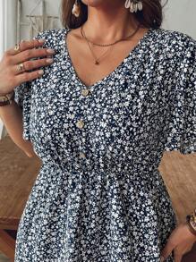 SHEIN VCAY 大码V领休闲短袖连衣裙，夏季时尚