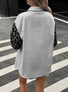 Siren Gaze Bộ áo sơ mi dài tay kẻ sọc họa tiết da báo cho nữ và quần short, Bộ áo sơ mi 2 món tối giản cổ điển cho nữ, Quần short kẻ sọc cho nữ, Áo sơ mi nữ, Áo cánh phong cách đường phố, Áo sơ mi họa tiết da báo - Đen và trắng - Xem 2