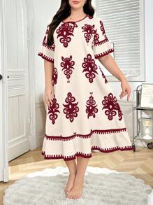 Trezura 复古印花宽松短袖大码睡裙