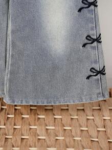 SHEIN Playful Pals 女嬰 2 件套：可愛蝴蝶結白色短袖 T 恤與淺藍色蝴蝶刺繡寬腿牛仔褲 - 白色 - 查看 7
