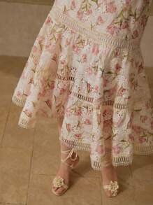 MOTF PREMIUM VÁY DÀI TRUNG BÌNH IN HOA REN TƯƠNG PHẢN - Màu vàng - Xem 2