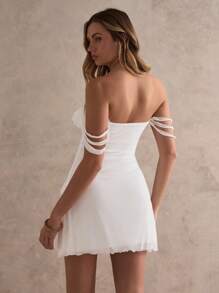 Glamine Vestido mini sexy fruncido de color blanco, vestido de playa, vestidos de verano para mujeres, vestido de fiesta de vacaciones y carnaval, atuendos para citas nocturnas, looks de verano para mujeres, vestidos de verano para mujeres, vestidos blancos para mujeres, vestidos de fiesta para mujeres, vestidos para mujeres, vestidos sueltos para mujeres, vestidos blancos para mujeres - Blanco - Ver 5