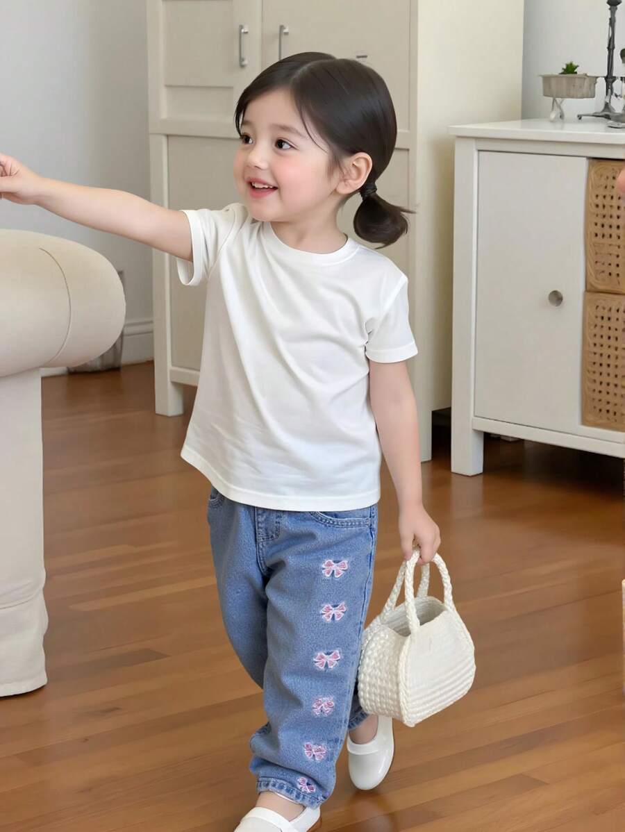 New Baby Girl Fashionable Embroidered Bow Flared Denim Jeans, Versatile Casual & Cute Style, Suitable For All Seasons - Medium Wash - View 1