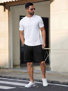 HIMLAND Men's Woven Solid Color Short Mid-Waist Straight Leg Shorts, Suitable For Daily Wear, Spring/Summer, Old Money - Black - View 6