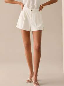 Lilora Shorts de tiro frontal con costura sólida y bolsillo en sesgo - Shorts cómodos blancos para mujer, outfits de verano elegantes y urbanos, apropiados para salidas diarias y de fiesta en primavera y verano
