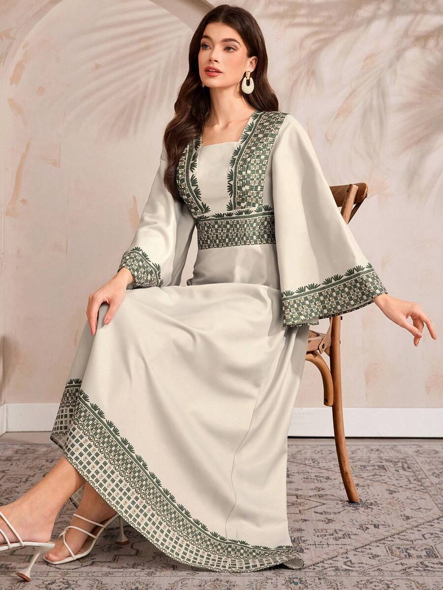 Al Najma 女士土耳其长裙和阿拉伯传统长裙，朴素的卡夫坦