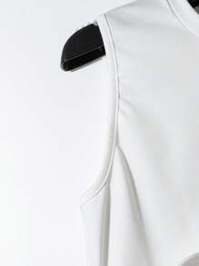 Franclia 3D Flower Decor Fitted Sleeveless Top Tee - White - View 4