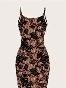 SHEIN EZwear 大码休闲半透明花卉图案细肩带连衣裙，适合派对 - 彩色 - 查看 5