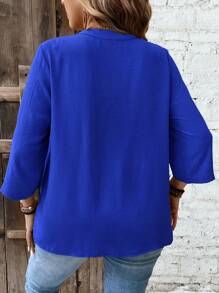 SHEIN LUNE Plus Size Lace Patchwork V-Neck 3/4 Sleeve Button Up Casual Vacation Shirt With Contrast Color Buttons Women Summer Clothing Woman S Summer Clothes Women S Clothes Women Summer Sets - Royal Blue - View 2