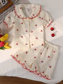 SHEIN Vintaside Kids 2件套女婴简约时尚杏色底红色樱桃印花短袖上衣和短裤舒适睡衣套装 - 彩色 - 查看 1