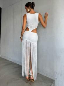 Aloruh 女士春夏新款白色纯色修身迷你连衣裙，腰部镂空设计，流苏细节，波西米亚风度假连衣裙，约会连衣裙，女士派对连衣裙，女士夜店装扮，音乐节装扮，锐舞音乐节装扮，女士音乐节装扮，乡村音乐会装扮，音乐节装扮，女士吊带裙，西部风格女装，女士夏季连衣裙，女士连衣裙，女士夏季装扮，白色连衣裙，女士白色连衣裙，波西米亚风 - 白色 - 查看 2