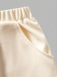 SHEIN Explorewe 2 件套青少年男童字母印花圆领短袖 T 恤和短裤休闲套装