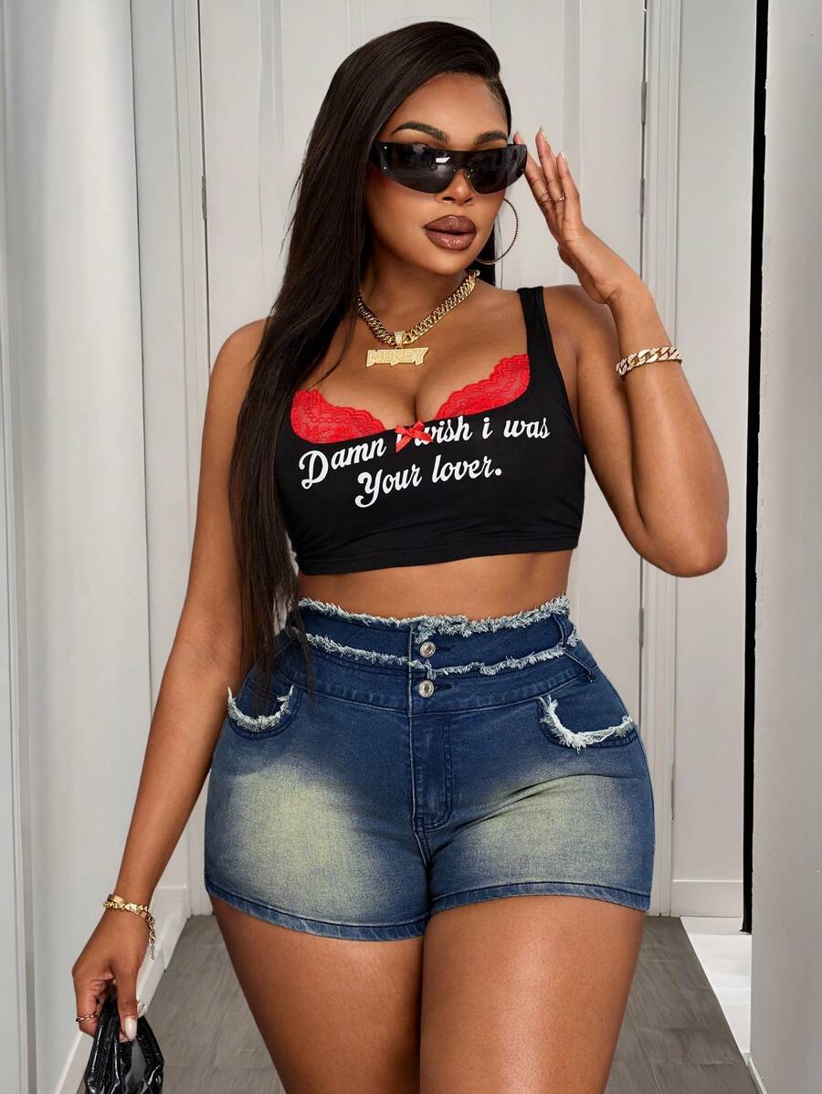 SHEIN SXY Plus Size Women Elastic Distressed Denim Shorts, Frayed Hem Skinny Style  Summer Outfits For Women Festival Outfits Vintage Wash DIRTY WASH Mini Shorts Cowgirl Outfits For Women