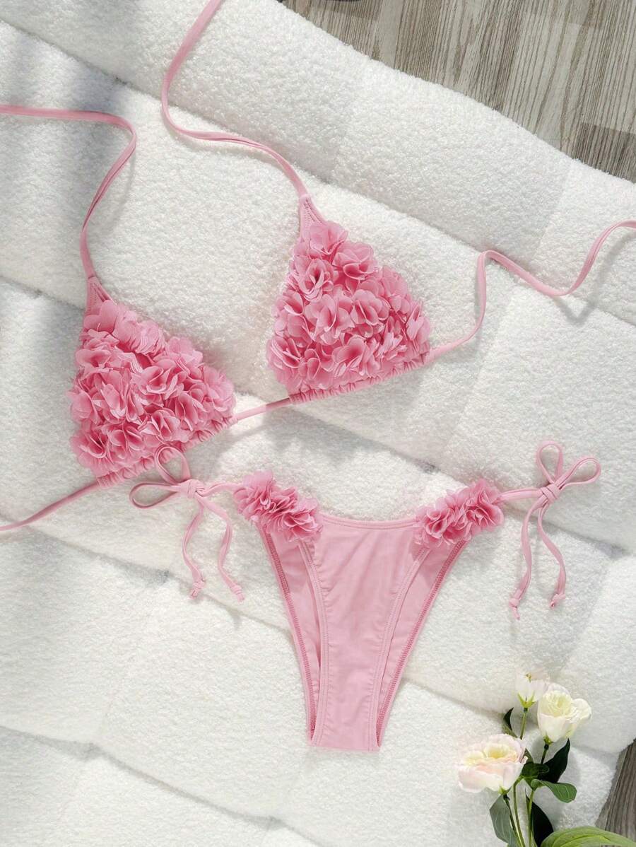 Swim Chiccia 2 件套女士海滩度假装，纯色优雅系带无袖上衣，3D 花卉装饰和下装，休闲比基尼泳装套装 - 淺粉色 - 查看 1