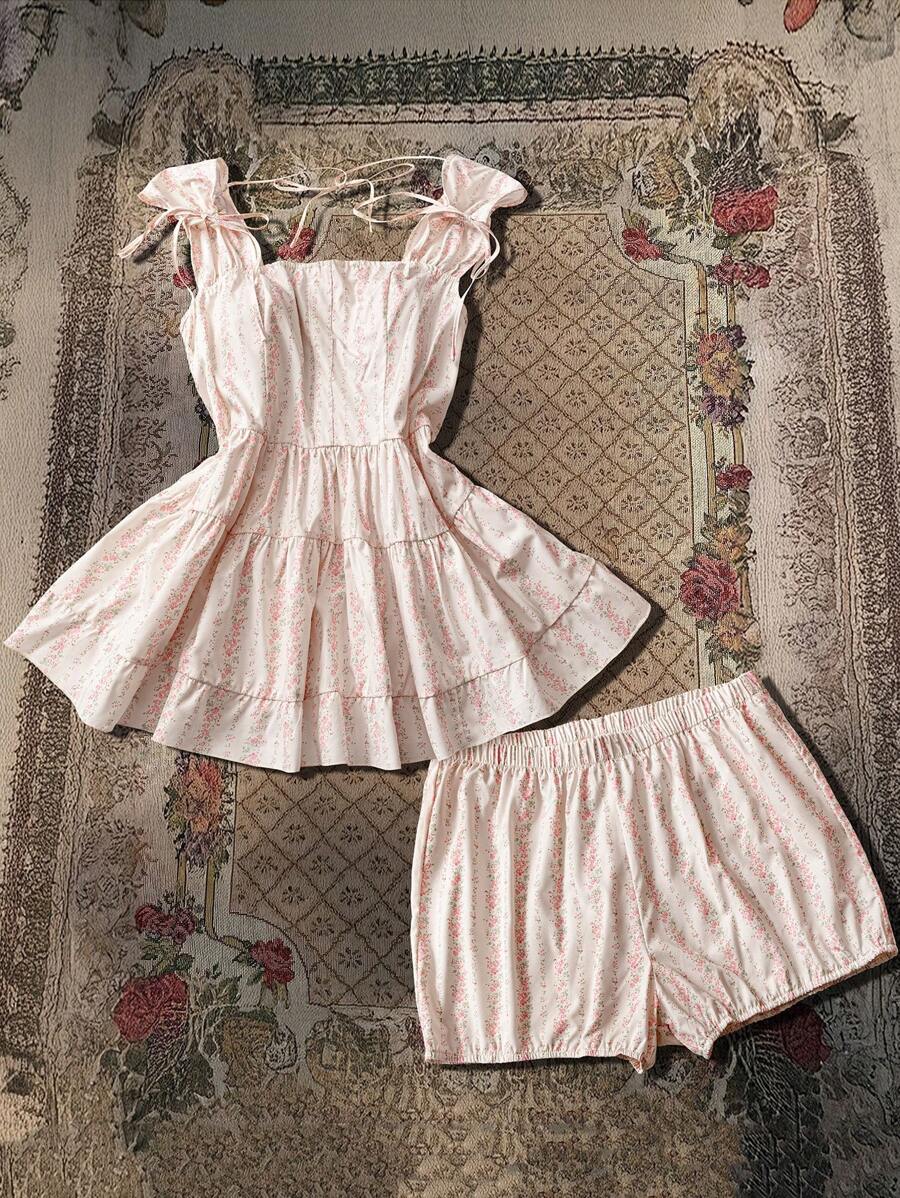 Flirla Set de 2 piezas Conjunto romántico con estampado de flor pequeña en talla grande - Multicolor - Ver 1