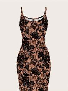 SHEIN EZwear 大码休闲半透明花卉图案细肩带连衣裙，适合派对 - 彩色 - 查看 4