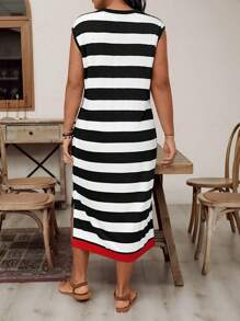 SHEIN LUNE Vestido casual de talla grande para mujer con estampado de rayas y escote en V, adecuado para atuendos de verano, vacaciones y ropa de verano para mujeres, ropa de verano europea