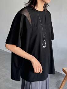 FRIFUL Camiseta negra holgada de mujer con cuello ancho, tela de malla, hombros descubiertos, para uso casual en verano