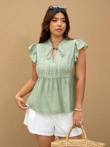 Elaquor Plus Size Women's Holiday Botanical Pattern Tie Neck Cap Sleeve Blouse - Green - View 4