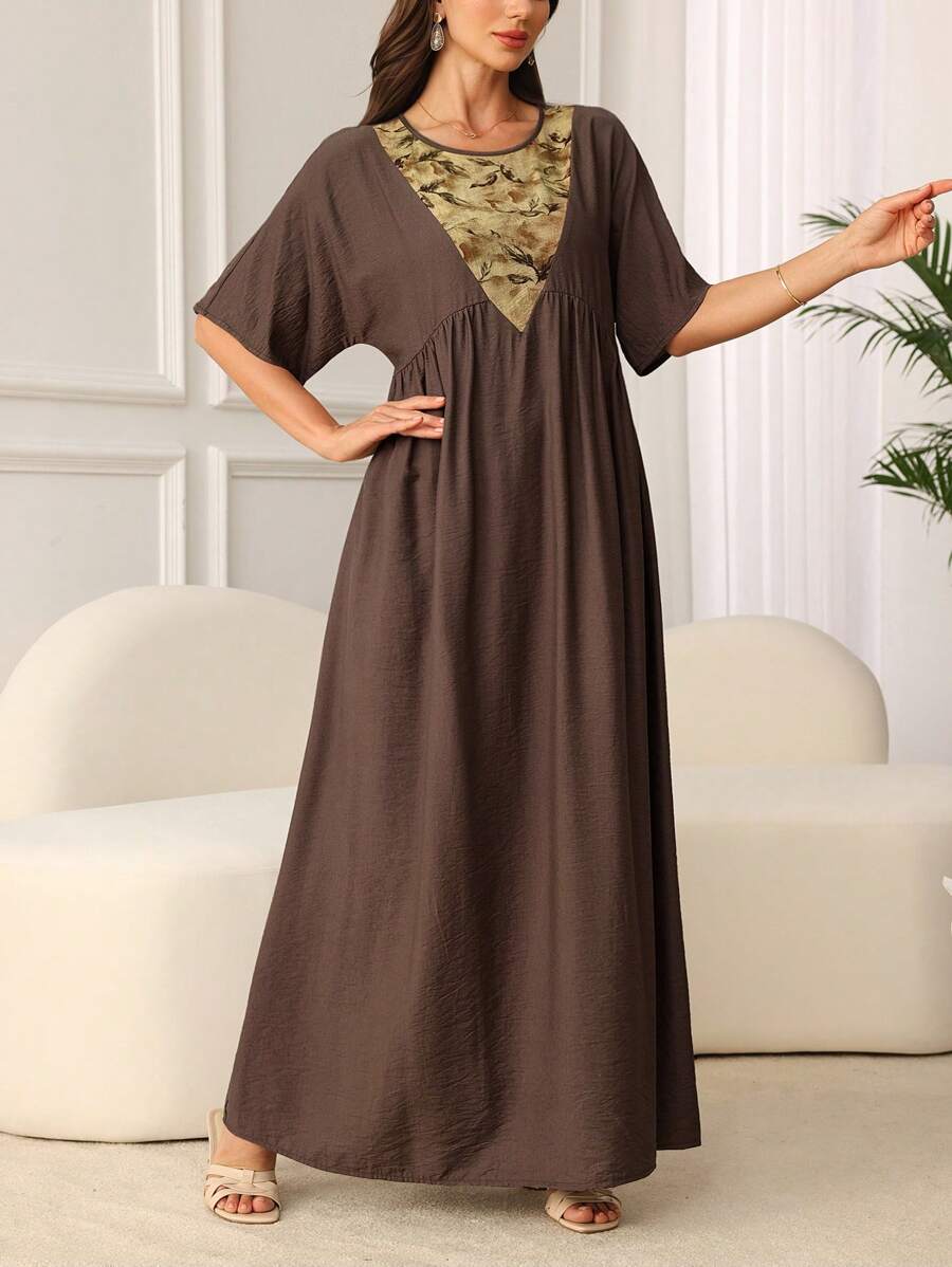 Lacomfia Gaun Maxi Caftan Cokelat Panjang Longgar dengan Leher Bulat dan Motif Bunga Patchwork - Coklat - View 1