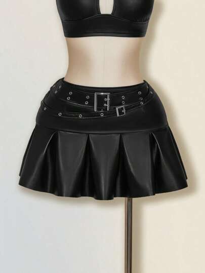 SHEIN ICON Plus Size Belt Buckle Metal Grommet Decor Waist Belt With PU Pleated Mini Skirt