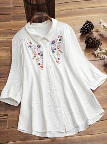 Linhara Plus Size Holiday Casual Embroidered Blouse - White - View 1