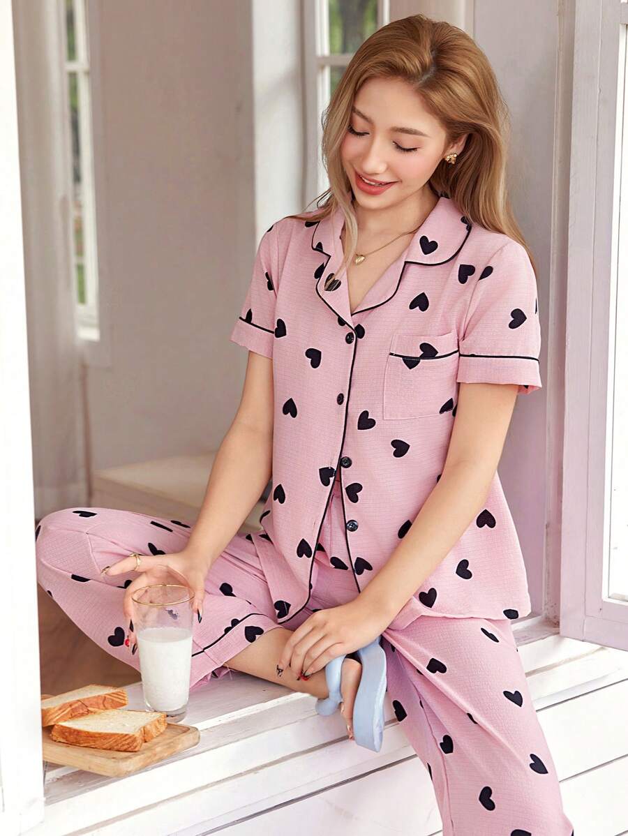 SHEIN סט פיג'מה לנשים עם הדפס לבבות וגימור בצבעים מנוגדים, פיג'מה ורודה נעימה ואלגנטית - שחור - ראה 1